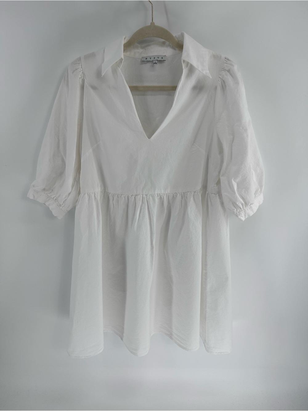 HYFVE White V-Neck Puff Sleeve Tunic Top‎